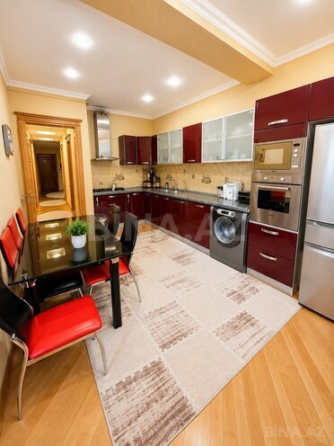Сдаётся 3-комн. новостройка 150 м², м. Нариман Нариманов, photo 8 from 13