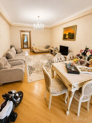 Сдаётся 3-комн. новостройка 150 м², м. Нариман Нариманов, photo 1 from 13