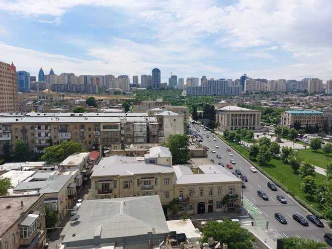 Продаётся 4-комн. новостройка 250 м², м. Низами, photo 4 from 10
