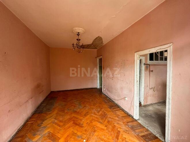 Satılır 1 otaqlı köhnə tikili 42 m², 28 May m., photo 1 from 9