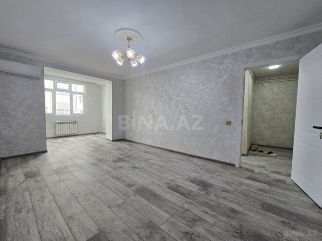 Продаётся 2-комн. вторичка 67 м², м. Кара Караев, photo 3 from 16