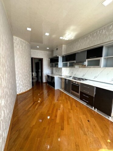Продаётся 3-комн. новостройка 160 м², м. Элмляр Академиясы, photo 9 from 14