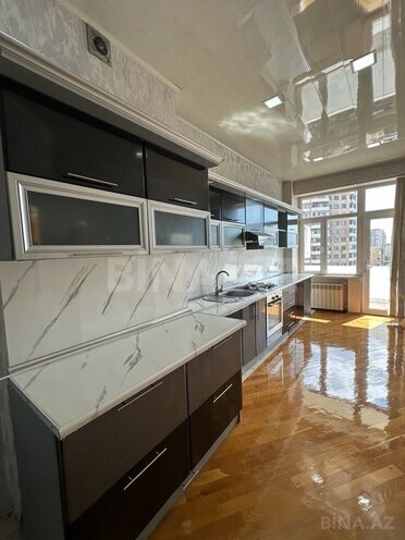 Продаётся 3-комн. новостройка 160 м², м. Элмляр Академиясы, photo 8 from 14