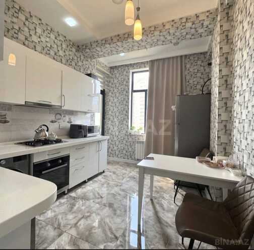 Продаётся 3-комн. вторичка 100 м², м. Иншаатчылар, photo 10 from 14
