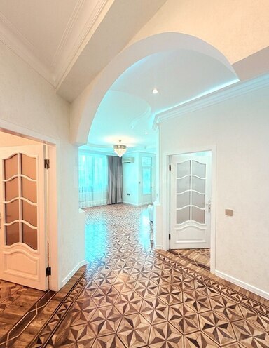 Продаётся 3-комн. новостройка 88 м², м. Элмляр Академиясы, photo 8 from 15