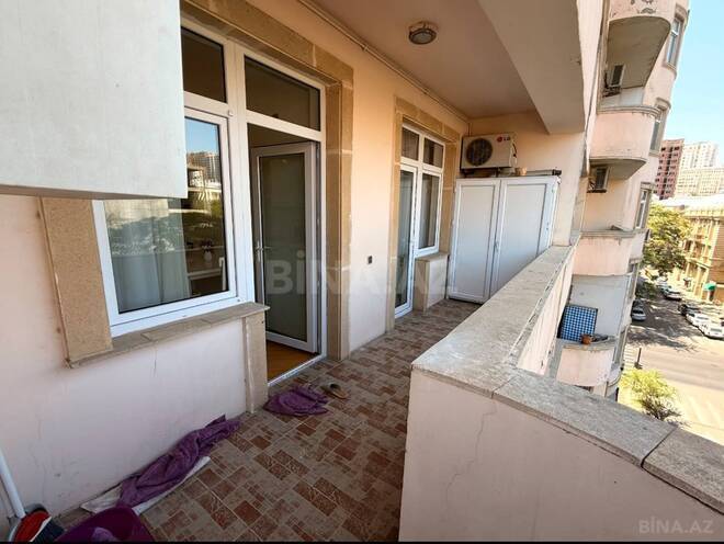 Сдаётся 3-комн. новостройка 123 м², м. Низами, photo 17 from 19