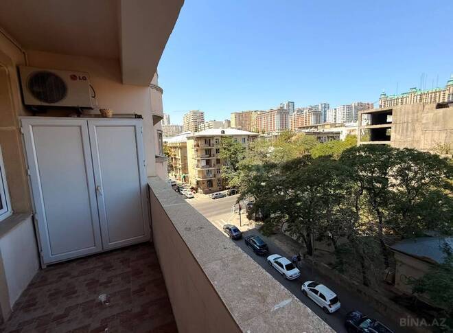 Сдаётся 3-комн. новостройка 123 м², м. Низами, photo 18 from 19