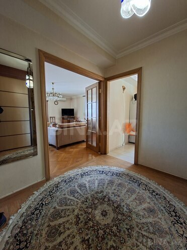 Сдаётся 4-комн. новостройка 140 м², м. Элмляр Академиясы, photo 14 from 17