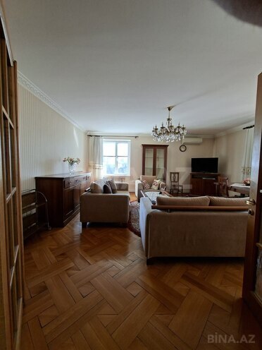 Сдаётся 4-комн. новостройка 140 м², м. Элмляр Академиясы, photo 3 from 17