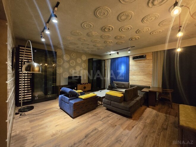 Satılır 3 otaqlı köhnə tikili 78 m², photo 1 from 17