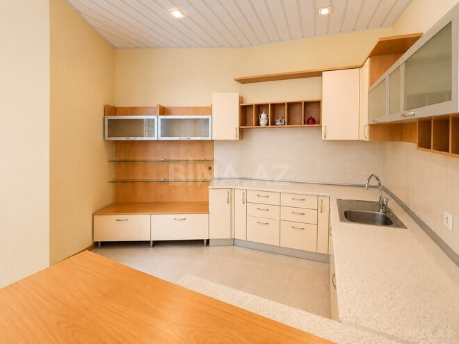 İcarəyə verilir 5 otaqlı həyət evi/bağ evi 250 m², Nəsimi m., photo 17 from 32