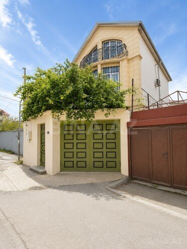 İcarəyə verilir 5 otaqlı həyət evi/bağ evi 250 m², Nəsimi m., photo 1 from 32