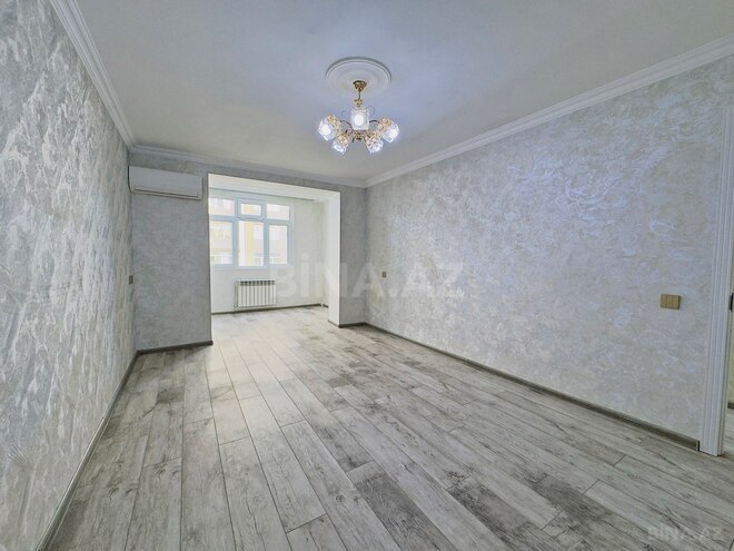 Satılır 2 otaqlı köhnə tikili 60 m², Qara Qarayev m., photo 3 from 12
