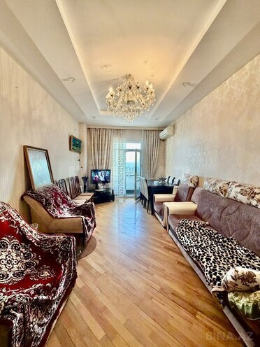 Продаётся 2-комн. новостройка 65 м², м. Ази Асланов, photo 1 from 10
