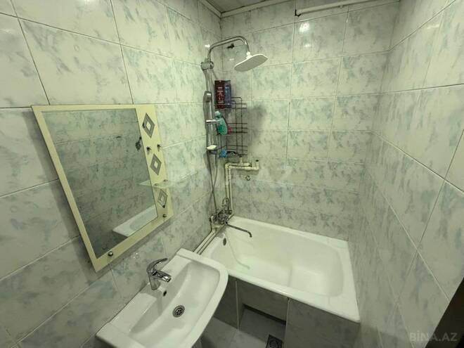 Satılır 2 otaqlı köhnə tikili 65 m², İnşaatçılar m., photo 7 from 14