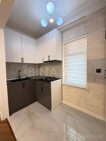 Продаётся 2-комн. вторичка 45 м², м. Иншаатчылар, photo 6 from 16