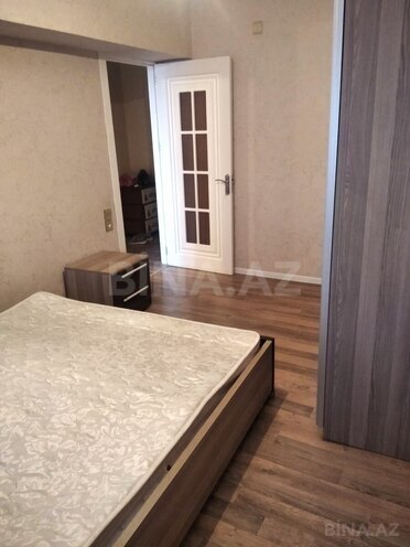 Сдаётся 3-комн. вторичка 75 м², м. Кара Караев, photo 9 from 19