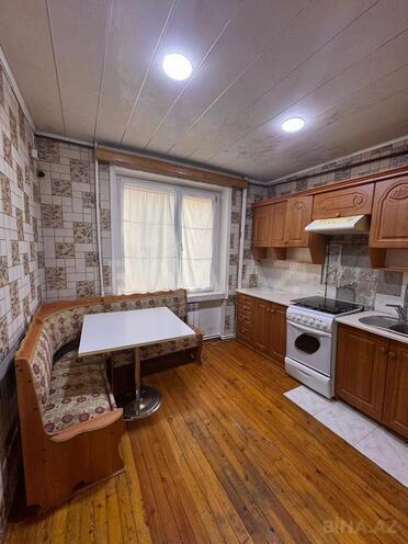 Satılır 2 otaqlı köhnə tikili 60 m², Suraxanı r., photo 1 from 11