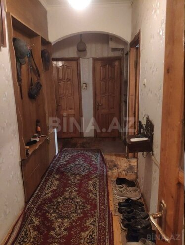 Продаётся 3-комн. вторичка 60 м², м. Кара Караев, photo 8 from 12