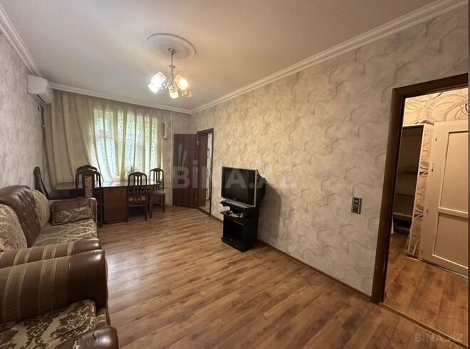 Продаётся 3-комн. вторичка 60 м², м. Ахмедлы, photo 1 from 12