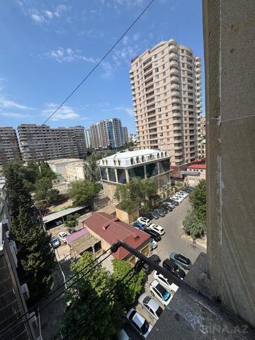 Satılır 5 otaqlı köhnə tikili 120 m², Sahil m., photo 19 from 21