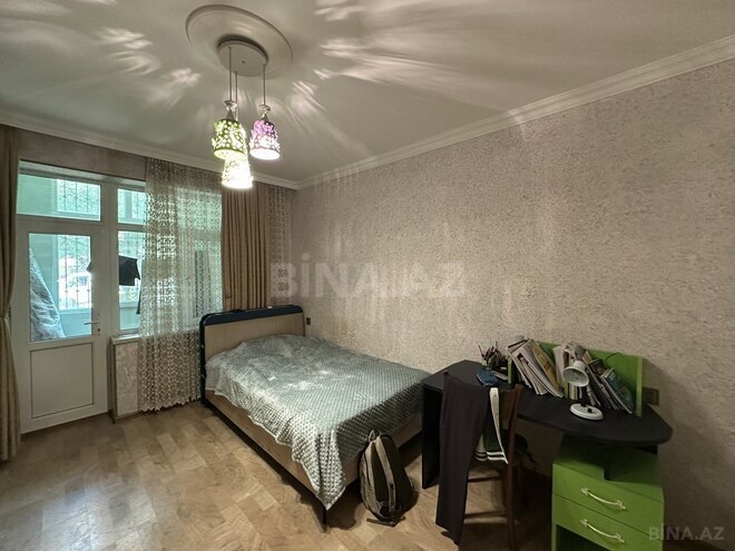 Satılır 4 otaqlı köhnə tikili 110 m², Xalqlar Dostluğu m., photo 11 from 23
