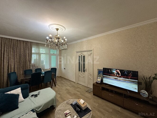 Satılır 4 otaqlı köhnə tikili 110 m², Xalqlar Dostluğu m., photo 3 from 23