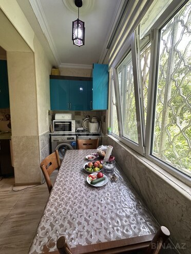 Satılır 4 otaqlı köhnə tikili 110 m², Xalqlar Dostluğu m., photo 18 from 23