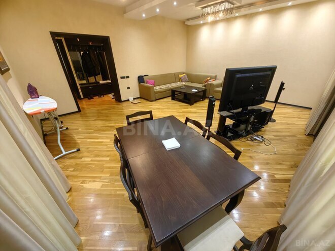 İcarəyə verilir 2 otaqlı köhnə tikili 85 m², Sahil m., photo 8 from 28