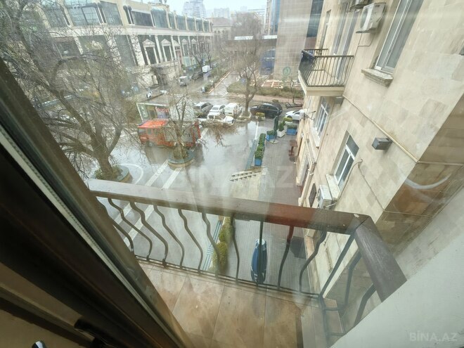 İcarəyə verilir 2 otaqlı köhnə tikili 85 m², Sahil m., photo 7 from 28