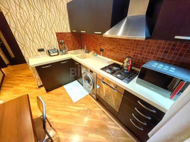 İcarəyə verilir 2 otaqlı köhnə tikili 85 m², Sahil m., photo 16 from 28