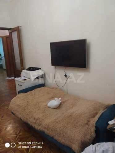 Satılır 2 otaqlı köhnə tikili 60 m², Nəsimi r., photo 1 from 14