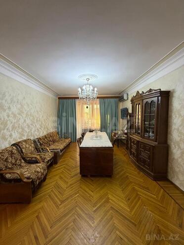 Satılır 3 otaqlı köhnə tikili 85 m², Nərimanov r., photo 1 from 12