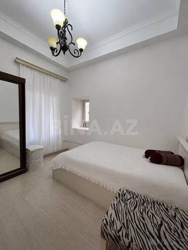 Satılır 7 otaqlı köhnə tikili 130 m², İçəri Şəhər m., photo 8 from 11