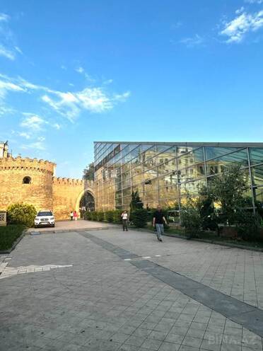 Satılır 7 otaqlı köhnə tikili 130 m², İçəri Şəhər m., photo 1 from 11