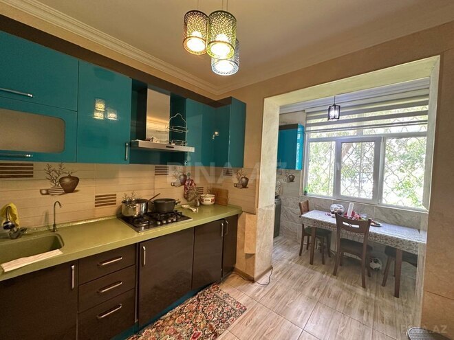 Продаётся 4-комн. вторичка 110 м², м. Халглар Достлугу, photo 19 from 24