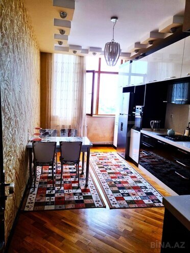 Сдаётся 3-комн. новостройка 135 м², м. 8 ноября, photo 11 from 20