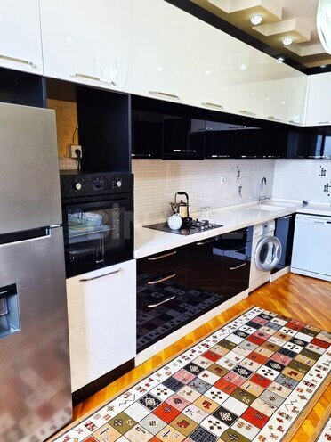 Сдаётся 3-комн. новостройка 135 м², м. 8 ноября, photo 10 from 20