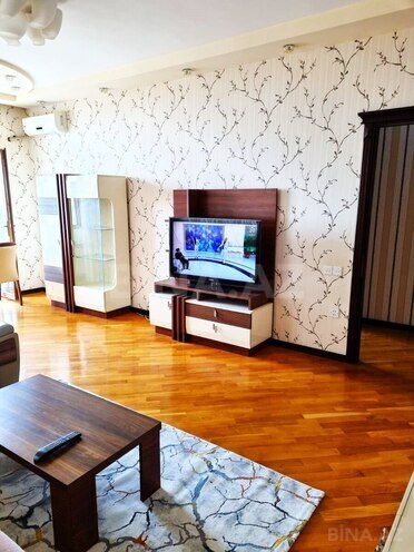 Сдаётся 3-комн. новостройка 135 м², м. 8 ноября, photo 3 from 20