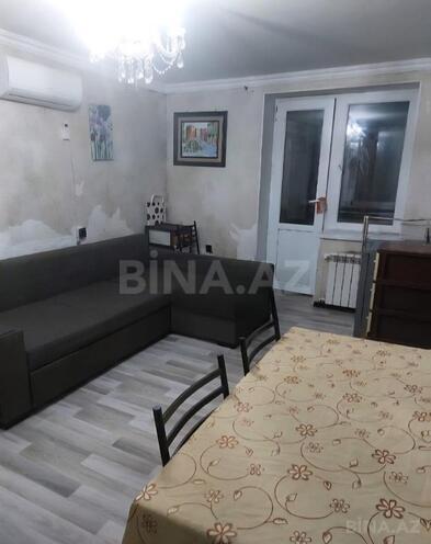 Satılır 2 otaqlı köhnə tikili 35 m², İnşaatçılar m., photo 1 from 6