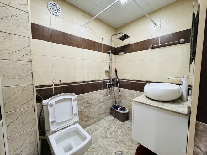 Satılır 3 otaqlı köhnə tikili 85 m², Qara Qarayev m., photo 12 from 13