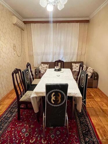 Satılır 3 otaqlı köhnə tikili 70 m², Sahil q., photo 3 from 23