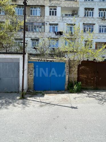 Satılır 3 otaqlı köhnə tikili 70 m², Sahil q., photo 17 from 23