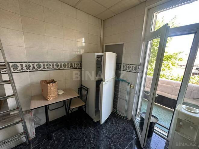 Satılır 2 otaqlı köhnə tikili 65 m², Sahil m., photo 8 from 15