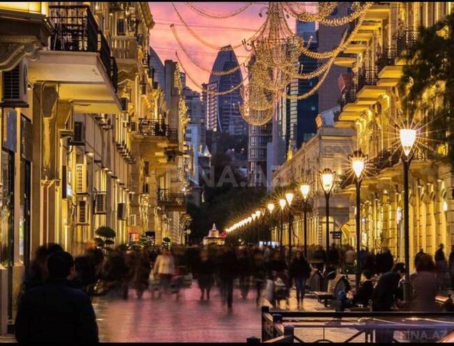 Satılır 2 otaqlı köhnə tikili 65 m², Sahil m., photo 1 from 15