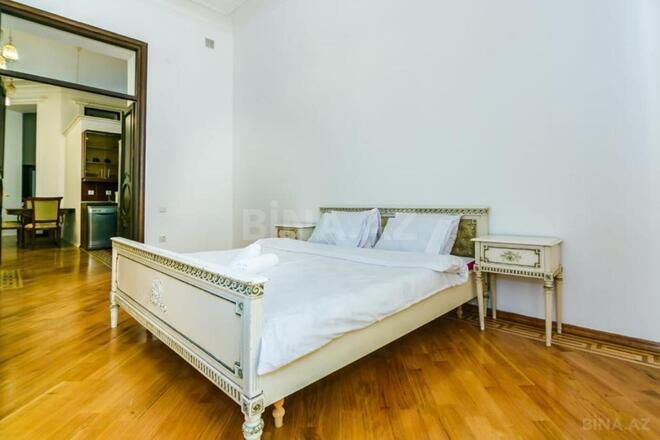 Сдаётся 3-комн. вторичка 100 м², м. Ичеришехер, photo 5 from 10