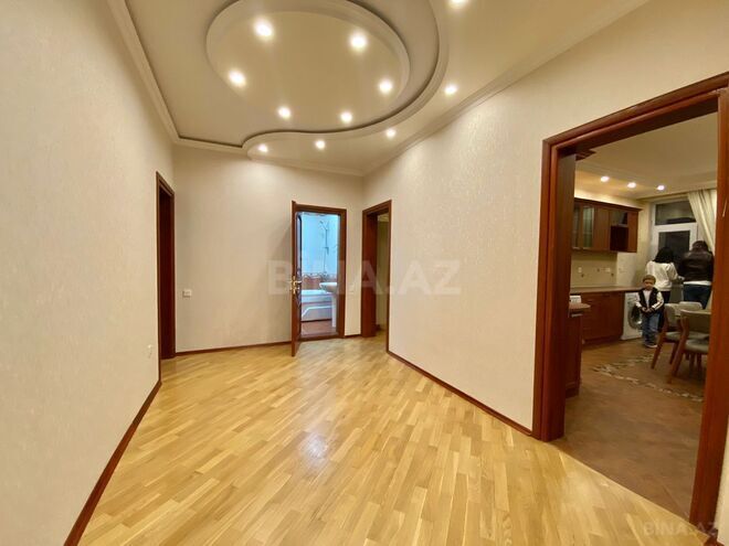 İcarəyə verilir 3 otaqlı yeni tikili 130 m², Nizami m., photo 15 from 19