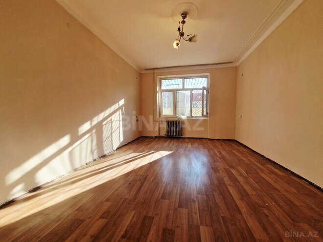 İcarəyə verilir 3 otaqlı köhnə tikili 70 m², Qara Qarayev m., photo 4 from 14
