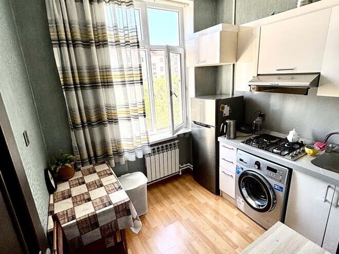 Продаётся 1-комн. вторичка 40 м², м. Кара Караев, photo 18 from 32