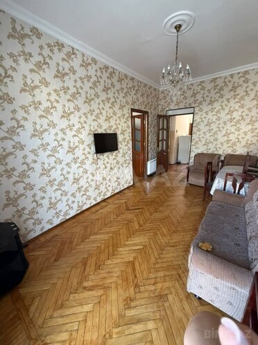 Сдаётся 2-комн. вторичка 60 м², м. Элмляр Академиясы, photo 4 from 9